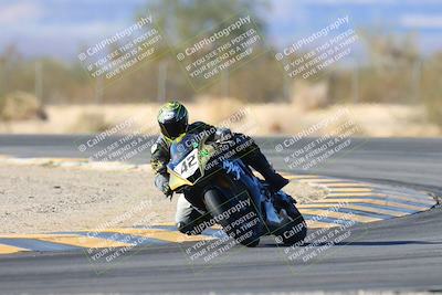 media/Jan-10-2025-CVMA Friday Practice (Fri) [[489e0da257]]/Group 4 and Trackday/Session 5 (Turn 7)/